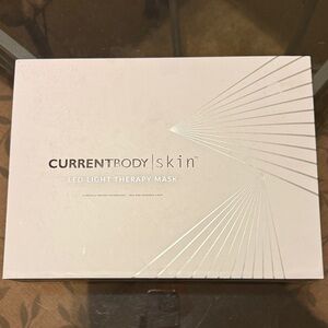 CurrentBody Skin LED Light Therapy Mask - White